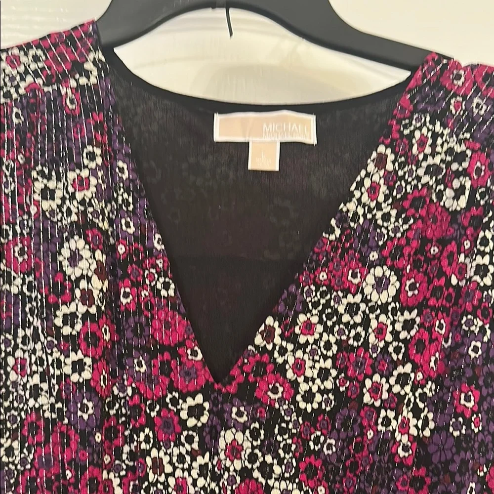 Floral Michael Kors V-Neck Dress - Picture 4 of 12